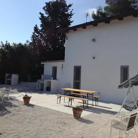 Trullo Aurora Feriehus Noci